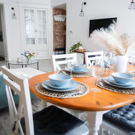 Na Lazarzu 7 Apartment *